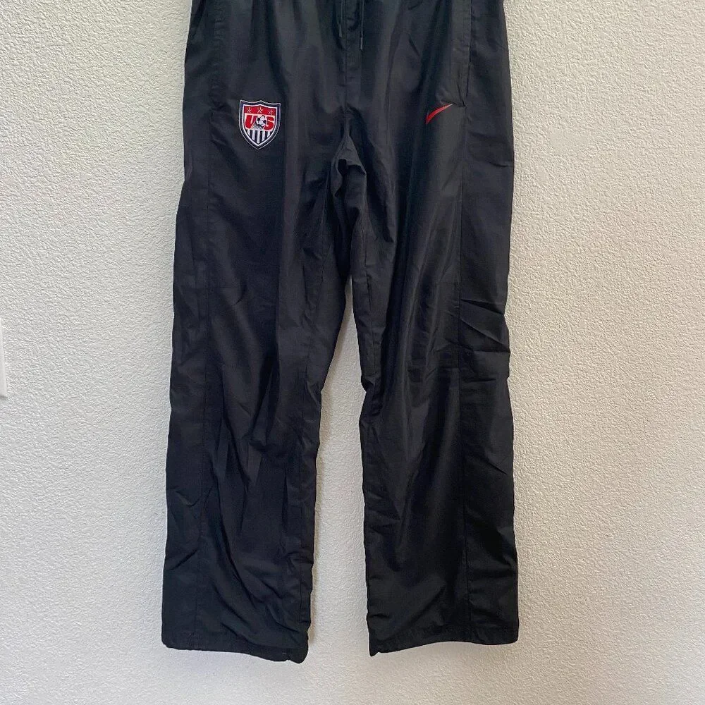 Nike Team USA Soccer USMNT Black Athletic Pants Size Medium 31 Inch Inseam